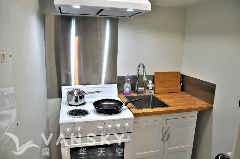 221117154504_airbnb room2  kitchen .JPG